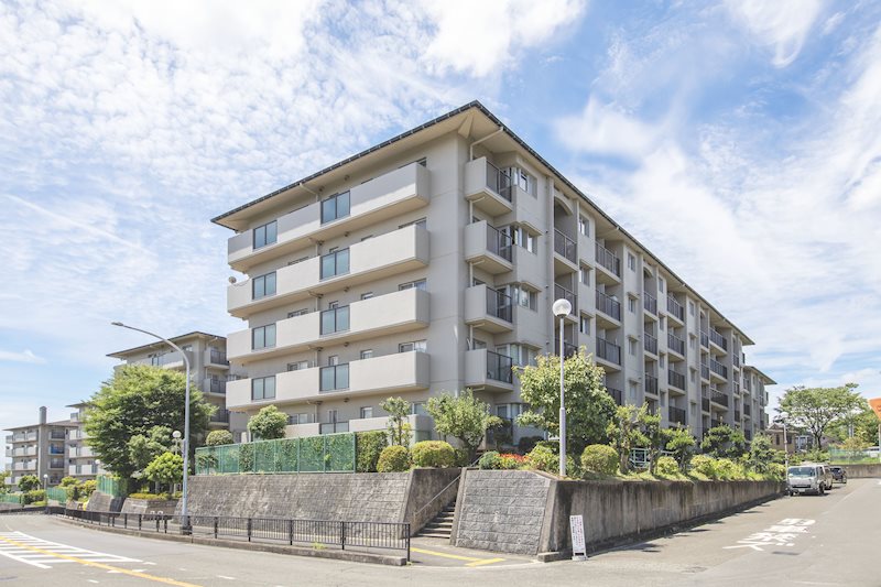 【CASA】サンヴェール高槻4号棟 専有面積はゆったり84.05平米の4SLDKタイプ。お子様がいらっしゃるファミリーにもおすすめです。