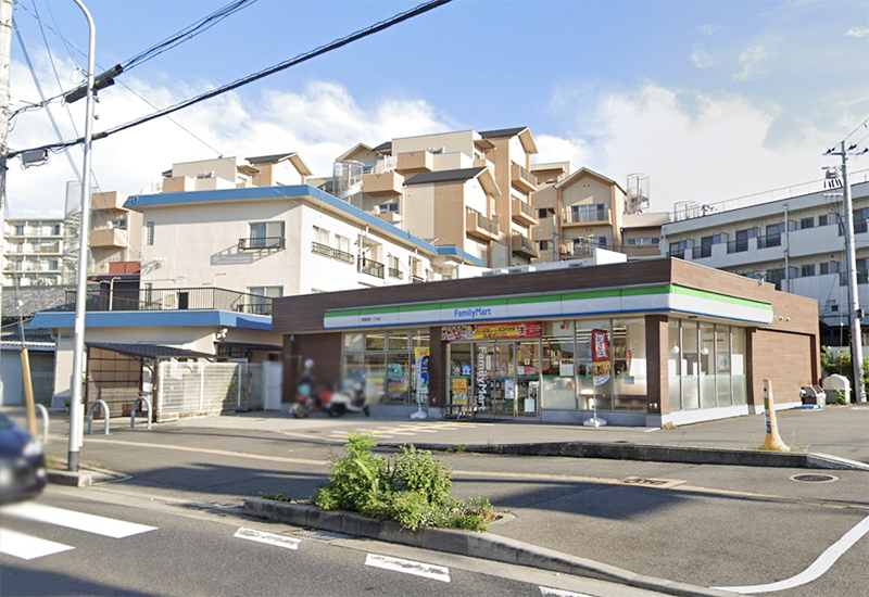 【CASA】ランフォルセ高槻パークガーデン≪LDK25帖超×ワイドスパンバルコニー≫ ファミリーマート　高槻塚原一丁目店