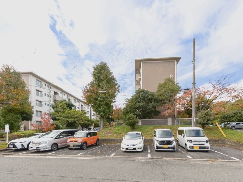 【CASA】 箕面粟生第2住宅第8号棟 【現地写真】実際に訪れていただくことで、写真や図面では伝えきれない魅力を感じていただけるはずです。