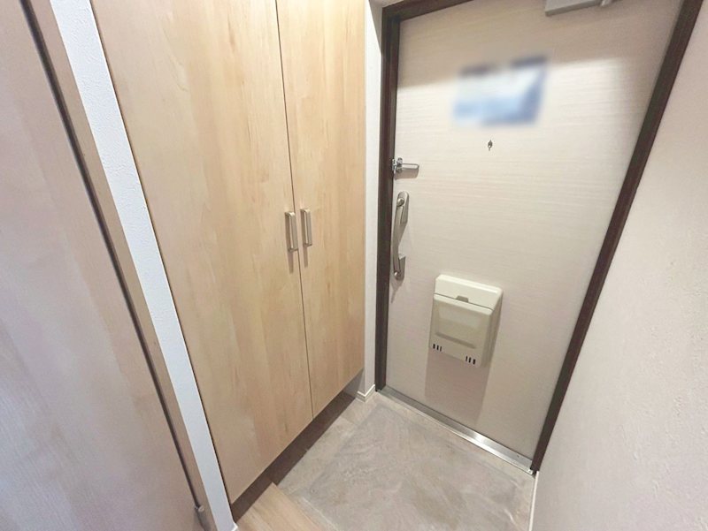 メゾン神足2号棟 現地写真（玄関）