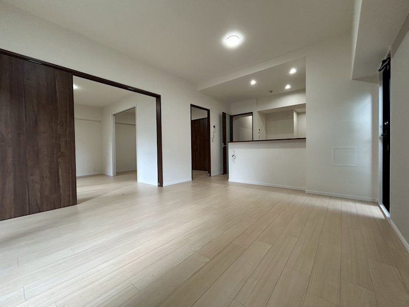 セントポリア北大阪ヴィソン弐番館 【CASAの仲介】セントポリア北大阪ヴィソン弐番館　■阪急線とJR線の2wayアクセス可能　■南向き・東向きバルコニーにつき陽当り良好