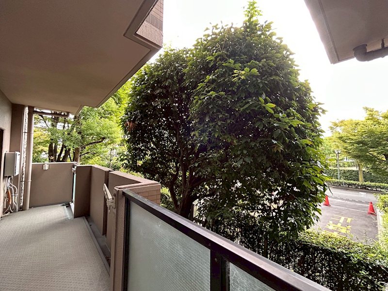 セントポリア北大阪ヴィソン弐番館 閑静な住宅街で子育てもしやすいですよ。