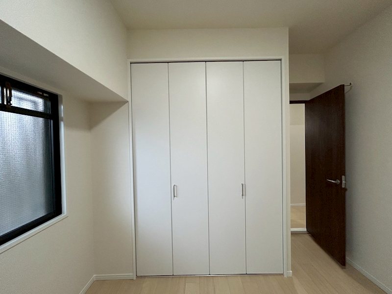 セントポリア北大阪ヴィソン弐番館 収納豊富な間取りでお洋服やお荷物等もスッキリ♪