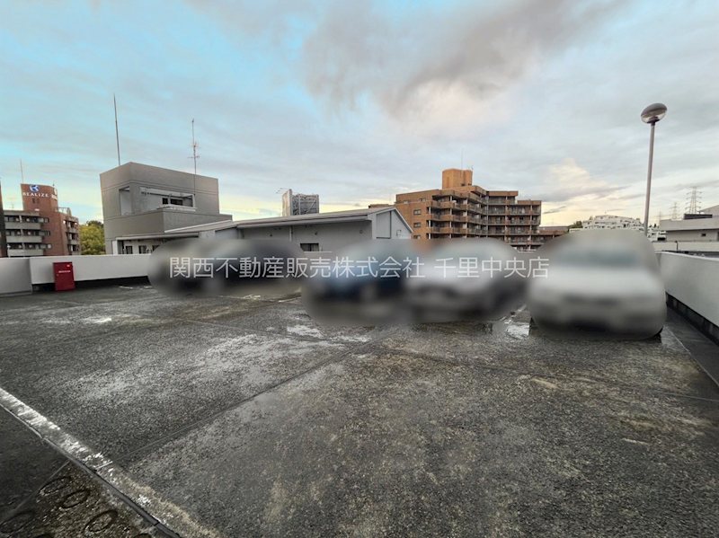 緑地東ロイヤルマンション 駐車場の空き状況につきましては、管理会社へ要確認となりますので、お問い合わせください。