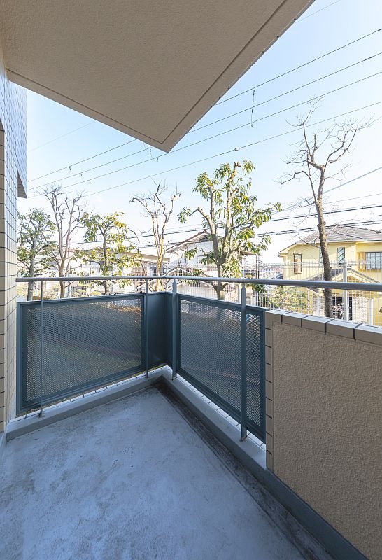 【CASA】ライオンズヒルズ高槻 ◆バルコニー◆南東向きで陽当たり良好◎