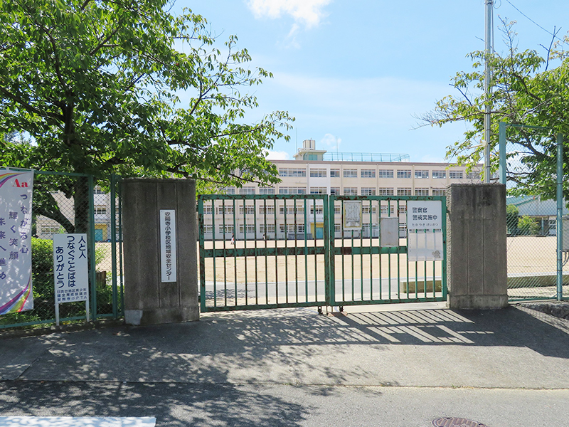 【CASA】イトーピア高槻松が丘B棟  高槻市立安岡寺小学校