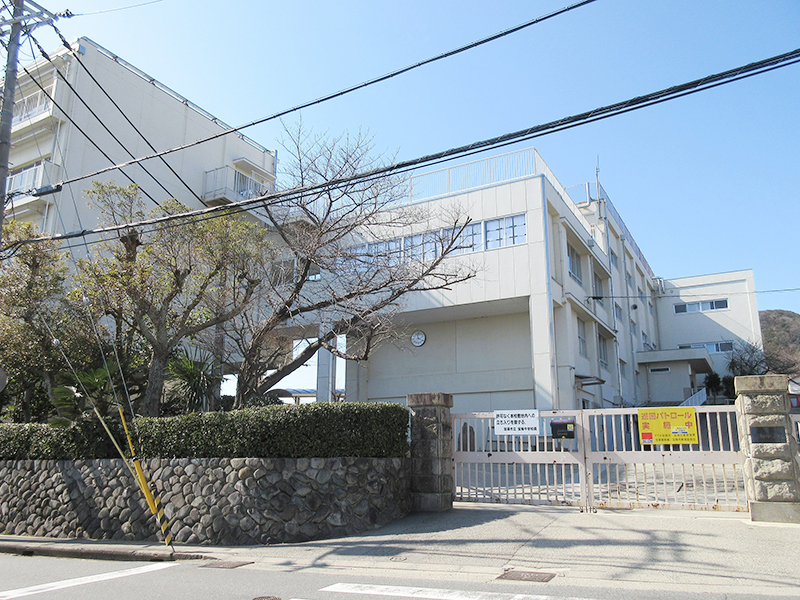 【CASA】フォルム逆瀬川 宝塚市立宝梅中学校