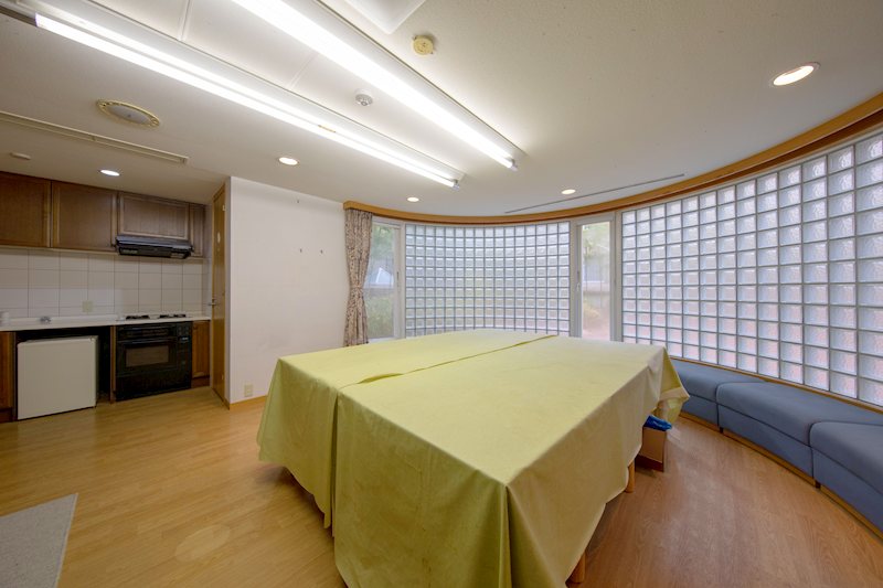フローラ芦屋フラット ■パーティールーム■集いの時間を上質に演出する、多目的スペース