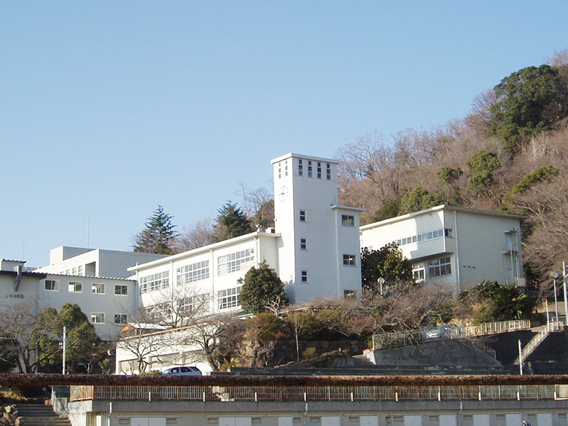 フローラ芦屋フラット 芦屋市立山手中学校