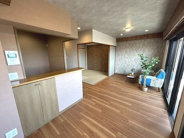 【CASA】ライオンズマンション千里丘ガーデンシティ 襖を開けるとリビングとひとつづきになり、お子様と過ごす空間にぴったりです。