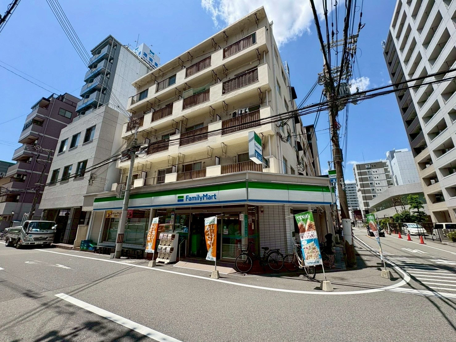 近鉄淀川リバーサイド ファミリーマート新北野一丁目店