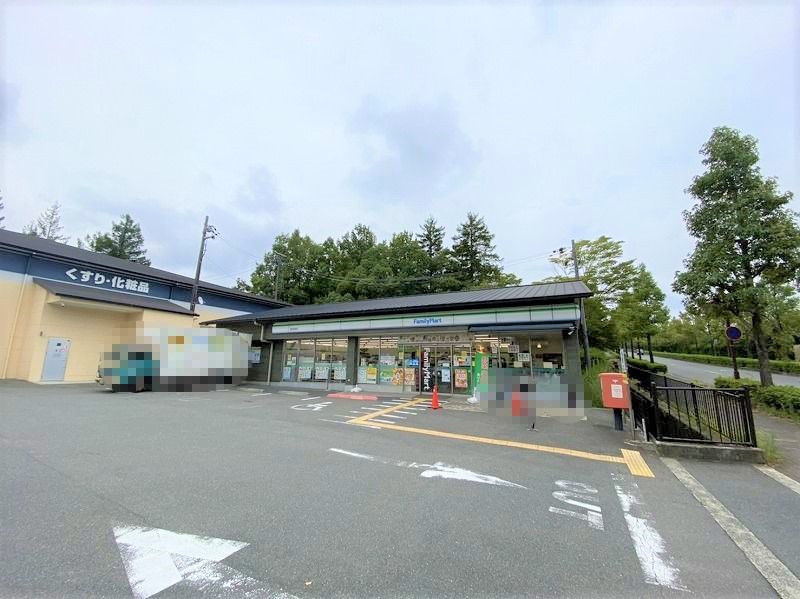 サンシティ桂坂3番館 ファミリーマート　西京桂坂店
