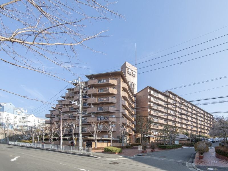 【CASA】朝日プラザ高槻ウエスト・ヒルズA棟   南向きにつき、陽当たり良好♪