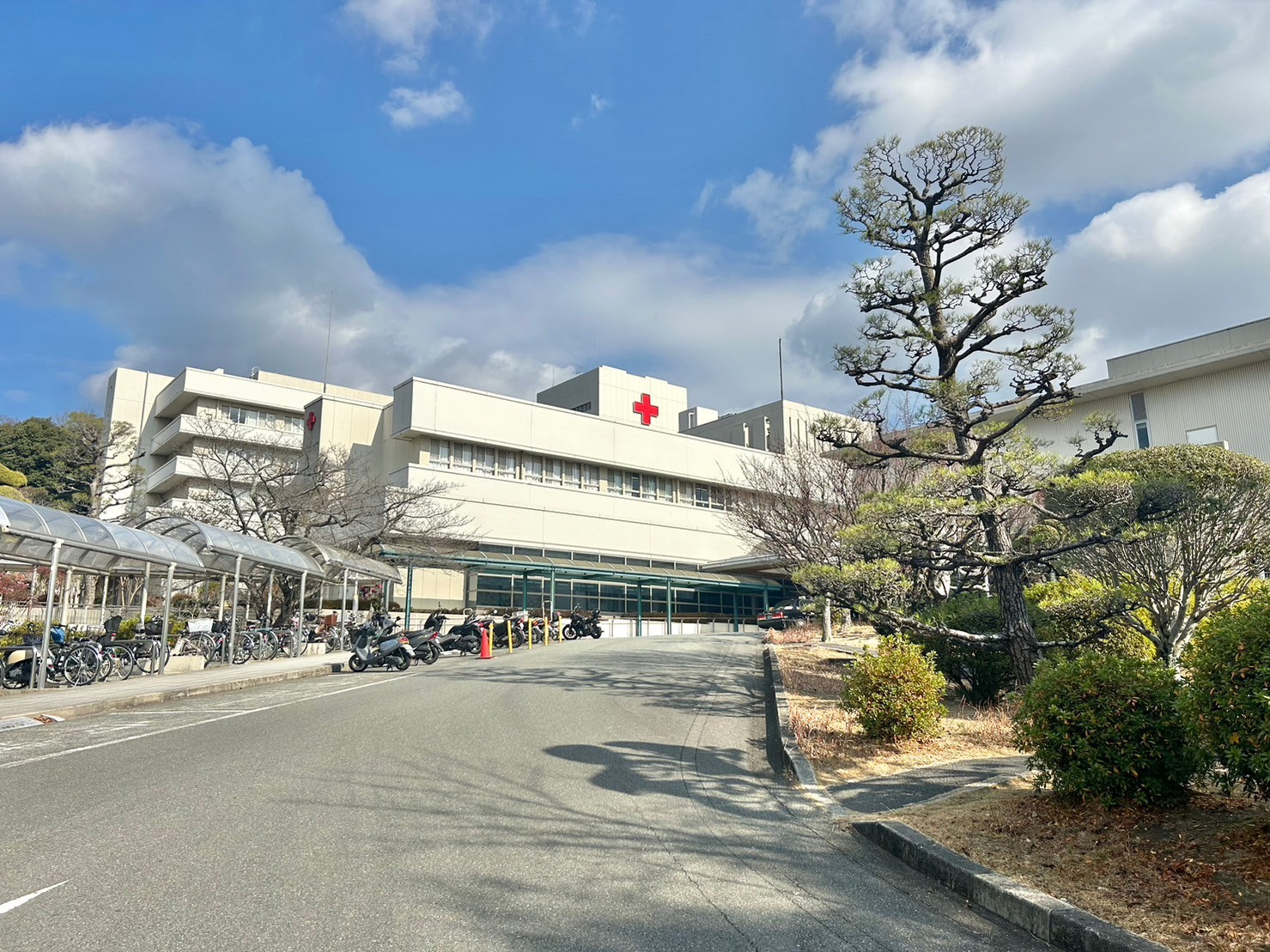【CASA】朝日プラザ高槻ウエスト・ヒルズA棟   高槻赤十字病院