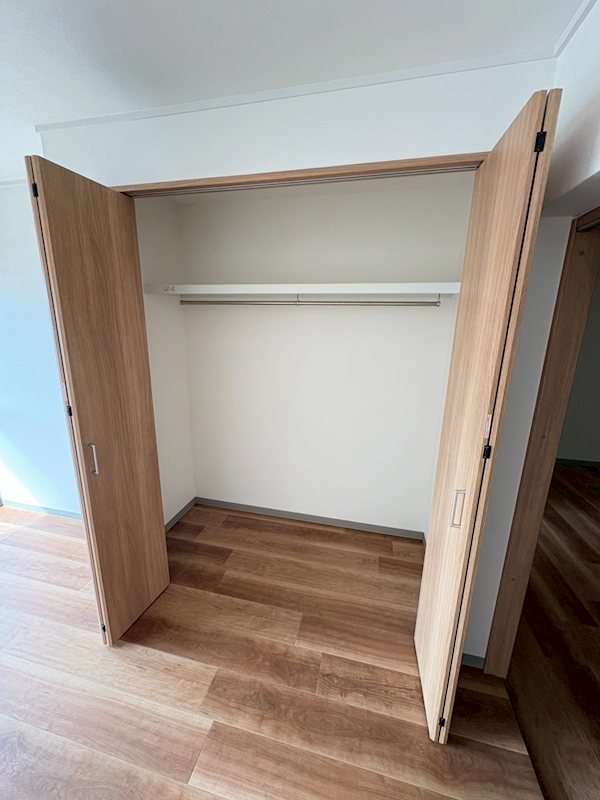 豊中緑丘パークマンション クローゼットつきのため、生活空間をたっぷりとご使用いただけます。