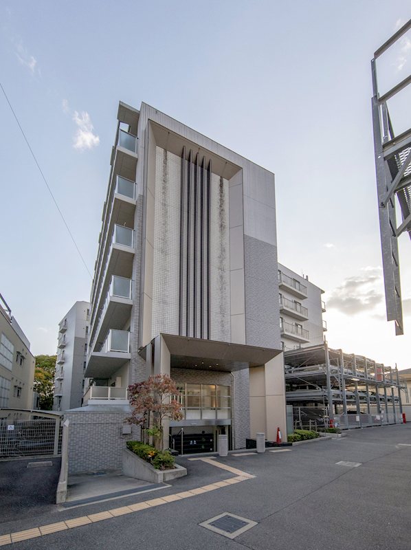 【CASA】エスリード京都山科セミリア≪専用庭（29㎡）付き、ペットと過ごす暮らし≫ 山階南小学校が徒歩約5分（約400m）、山科中学校が徒歩約2分（約140m）、とお子様の通学も安心の住環境 ！スーパーや公園も近く、暮らしの利便性も魅力です！