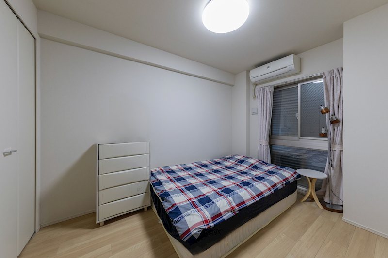【CASA】エスリード京都山科セミリア≪専用庭（29㎡）付き、ペットと過ごす暮らし≫ 自由度の高い家具の配置が叶うシンプルな空間です。