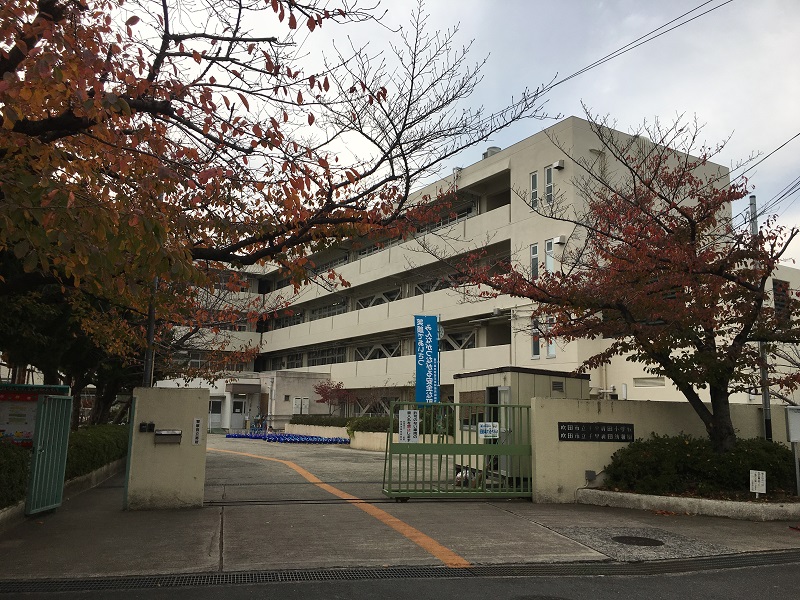 レジオンスクエア緑地公園 吹田市立千里新田小学校