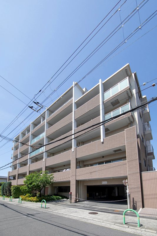 カサーレ茨木園田町 阪急京都線「茨木市」駅徒歩13分の立地に位置するマンション。