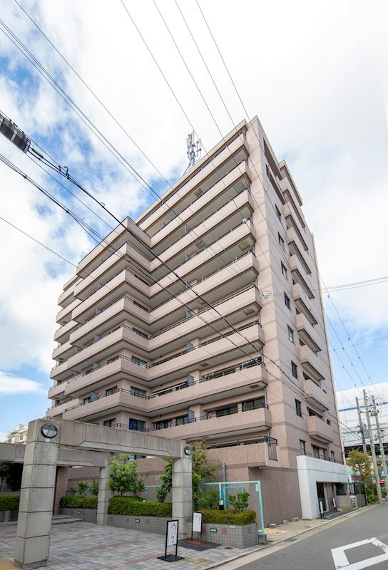 ネオ甲子園 ■外観■最上階11階部分！開放感のある眺望が魅力の南西×南東向き2面バルコニー
