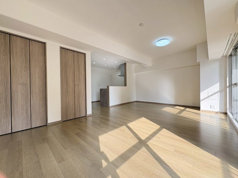 千里中央パークヒルズB棟 大き目の家具をおいてもゆったりとした動線を確保できます。