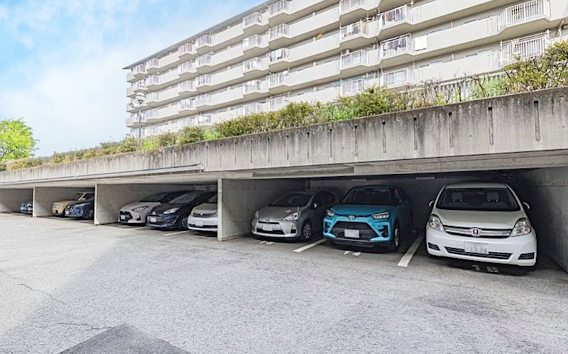 【CASA】藤和コアティ高槻ハイタウンコアB棟 【駐車場】月額8000円～13000円/空有※最新の状況はお問い合わせ下さい