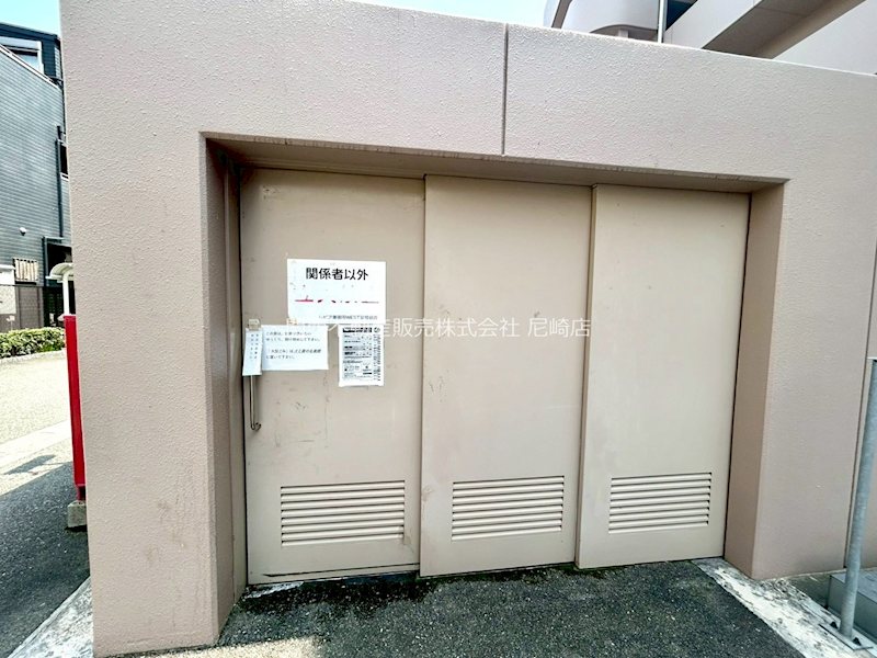 レピア東園田EAST まずは「資料請求(無料)」からお気軽にお問い合わせください！掲載しきれなかったその他の情報をお送りします！現地見学希望の方はお電話いただければスムーズにご案内できます。