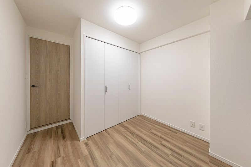 【CASA】ユニライフ山崎4号棟  収納も完備。居住スペースにゆとりが持てますね。