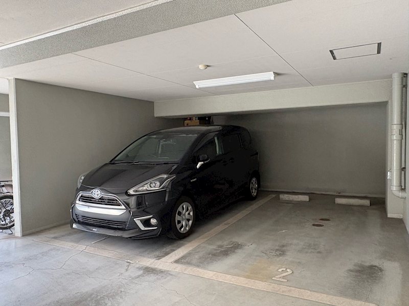 ワコーレステラ魚崎北町 ★車庫権利付き★※写真右側