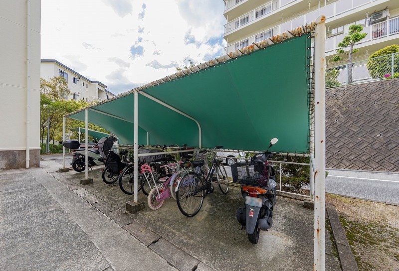 【CASA】 ライオンズマンションみのおE棟 【その他共用部】最上階の物件のため、上階の騒音などがなく、落ち着いた住環境の中でお住まいいただけます。