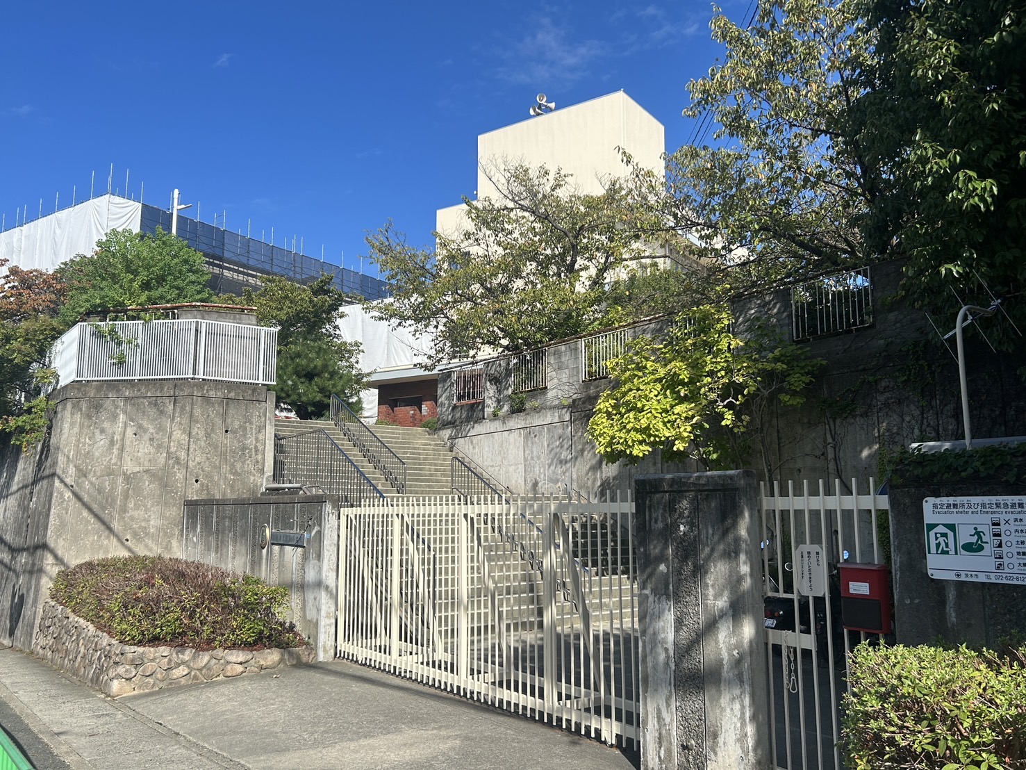 【CASA】茨木南春日丘プライムタウンB棟 茨木市立沢池小学校
