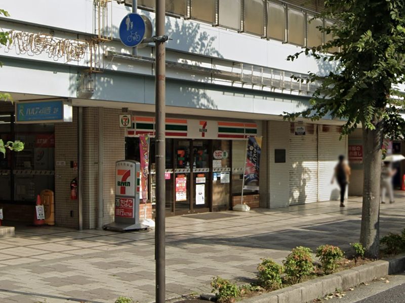 ジオ阪急川西ステーションフロント セブンイレブン 川西能勢口駅東店