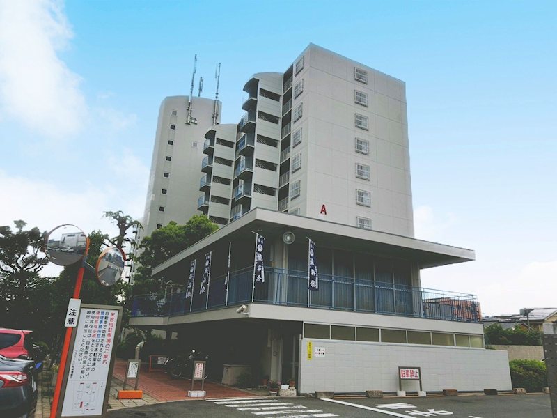 ファミール伏見A棟 担当までお気軽にお問い合わせください♪