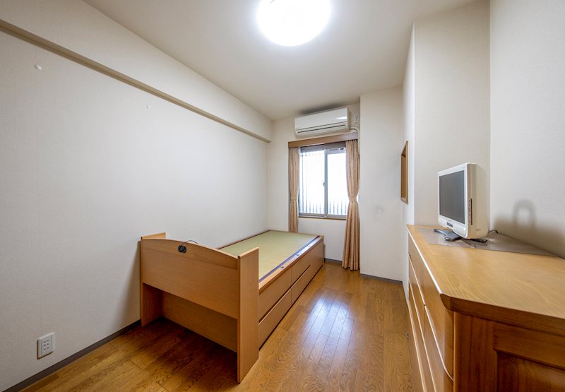 【CASA】ラ・ヴェール宝塚2号棟 5.6帖の洋室。配置しやすい空間◎