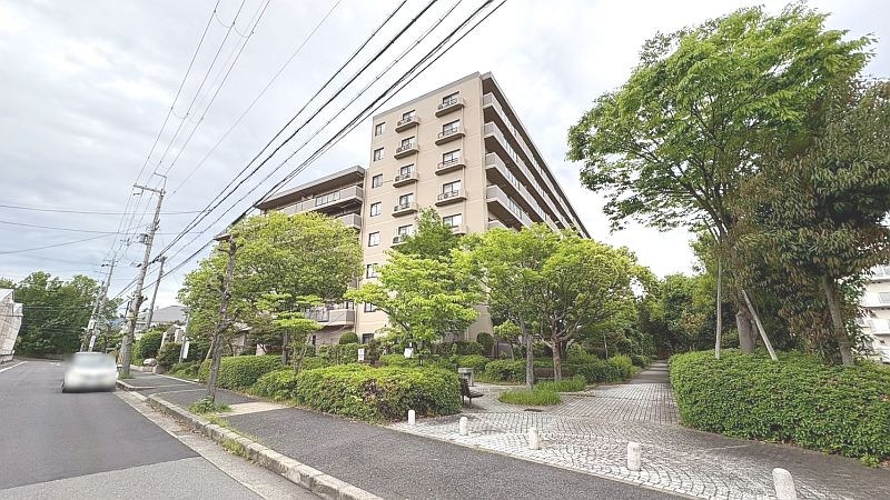 【CASA】プランヴェール高槻阿武山 高槻市立阿武山小学校まで約350ｍ、高槻市立阿武山中学校まで約650ｍとお子様がいるご家族も安心。周辺施設も充実しております。