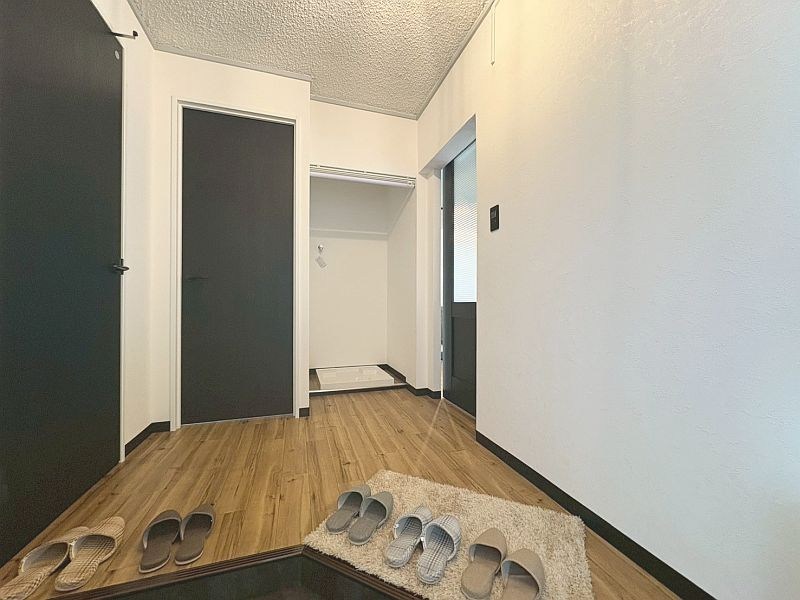 【CASA】メゾン高槻2号棟 シューズボックスもございます。