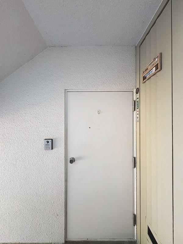 【CASA】メゾン高槻2号棟 モニター付きインターホンで防犯面も安心。