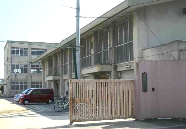 桂川ハイツ5号館 京都市立祥栄小学校