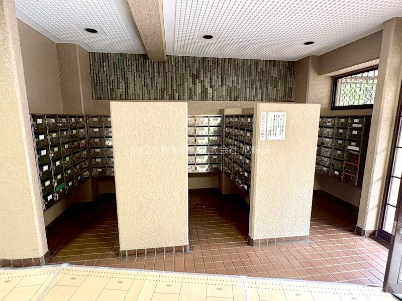 パルクメゾン千舟公園 宅配ボックスがございますので、お仕事中や不在時にもお荷物を受け取ることができ便利です。