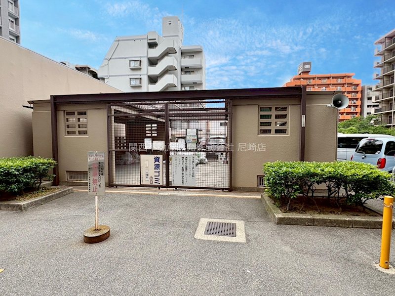 パルクメゾン千舟公園 朝の忙しい時間帯にマンションの外に出る必要がないので主婦にとっては大変助かります。