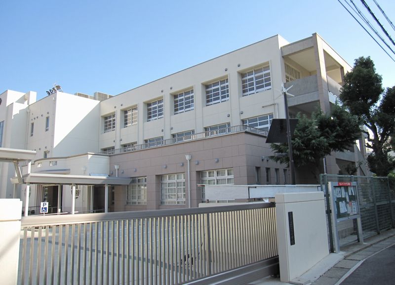 エンゼルクレッセ西難波 尼崎市立難波小学校