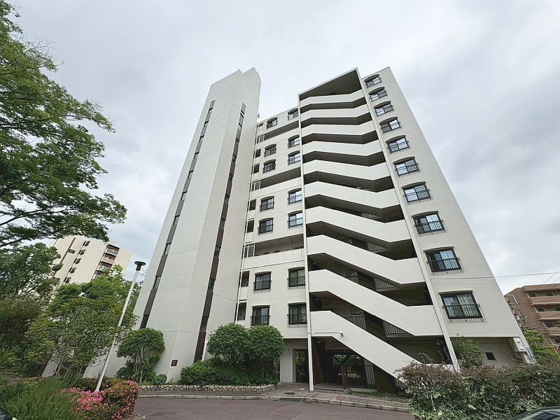【CASA】南茨木駅前ハイタウンG棟 阪急京都線「南茨木」駅徒歩約3分の距離！