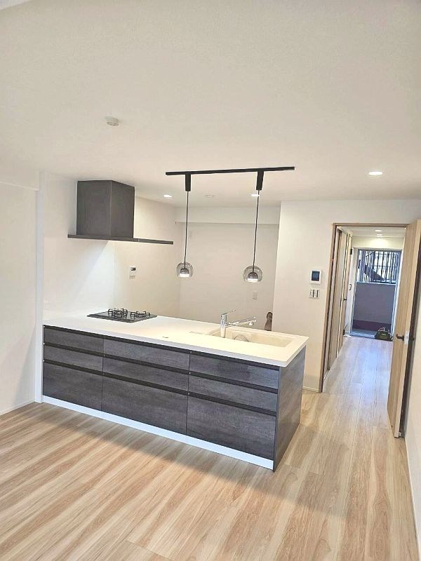 【CASA】白川高層住宅8号棟 対面式キッチンはご家族とコミュニケーションを取りながらお料理ができます！
