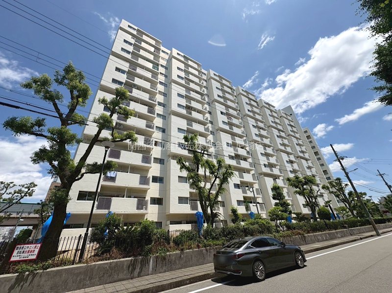 新北野第2コーポ西棟 阪急京都本線・神戸本線・宝塚本線「十三」駅徒歩9分。3沿線利用可能で、通勤・通学やお出かけにも便利な立地です。