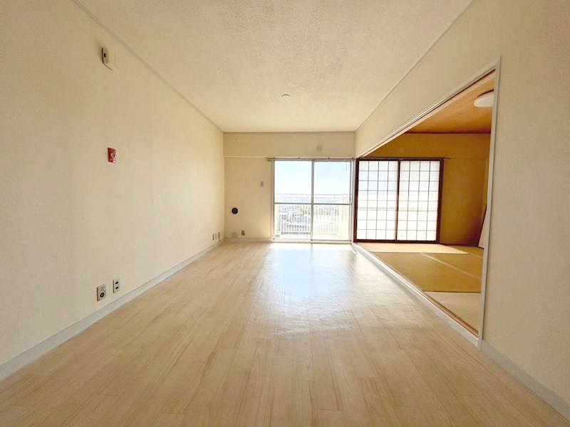 【CASA】イトーピア高槻松が丘B棟  空家につき、お客様のお好きなお日にちお時間帯でご内覧いただけます！まずはお気軽にお問い合わせください。