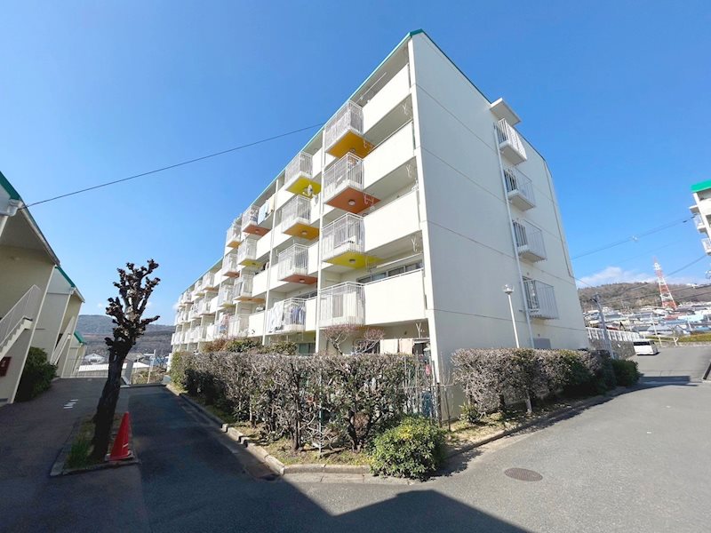 【CASA】イトーピア高槻松が丘B棟  【CASAの仲介】物件のご紹介はもちろん、ご売却や住宅ローン、リフォームプランの作成等幅広く承ります