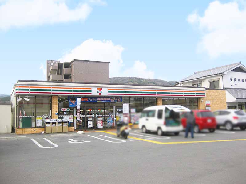 【CASA】ユニハイム高槻 セブンイレブン 高槻安満中の町店