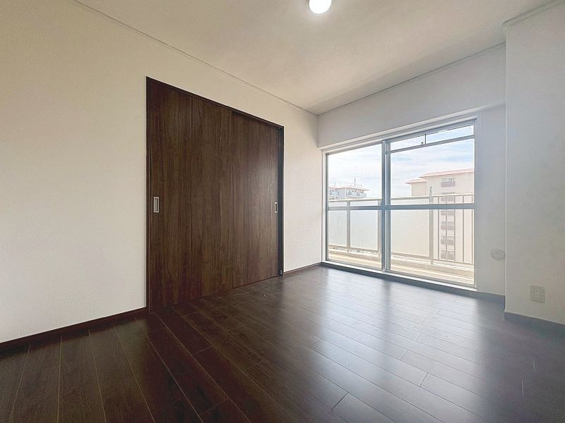 【CASA】ローレルハイツ茨木総持寺2号棟  全居室6帖以上ございます。
