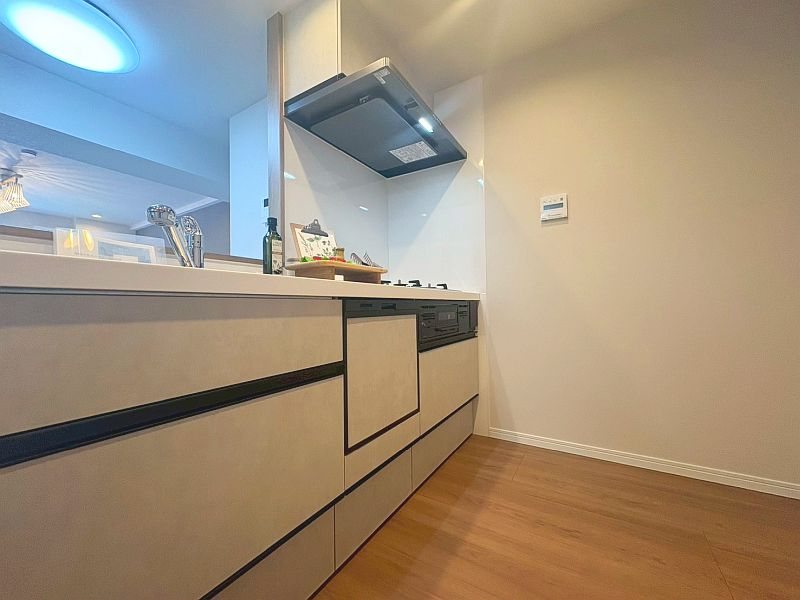 【CASA】高槻スカイハイツ 2026年3月リフォーム済みの為、新築気分でお住まいいただけます♪