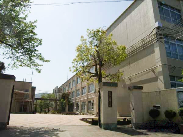 嵐山グランドシティ 京都市立嵯峨中学校